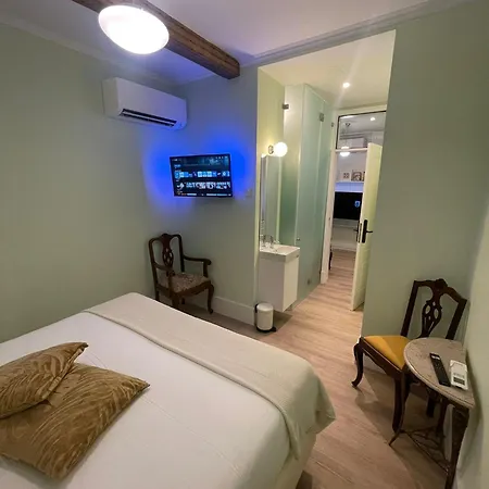 Гостьовий будинок Charming From Xix Century Лісабон