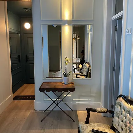 ゲストハウス Charming From Xix Century リスボン