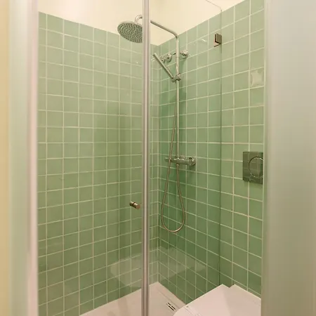 Charming From Xix Century リスボン