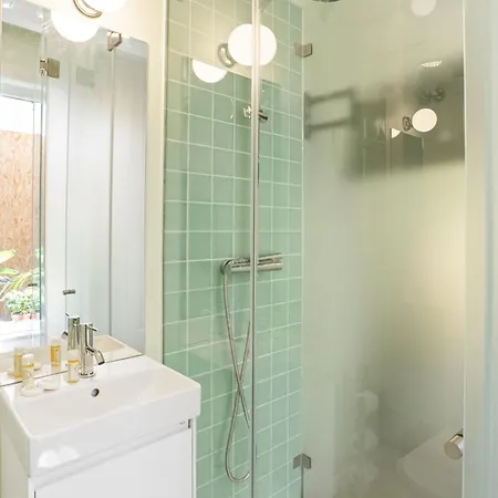 ゲストハウス Charming From Xix Century